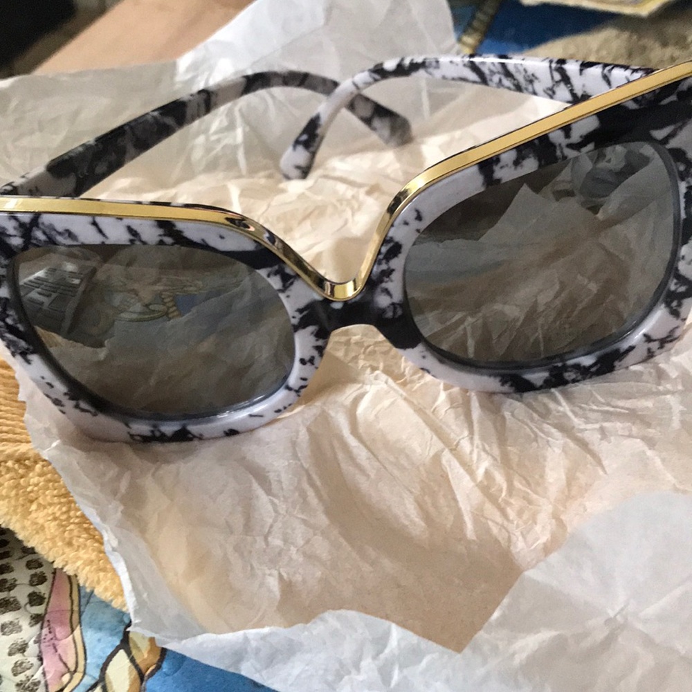 Eyewear - Picture 2 of 2